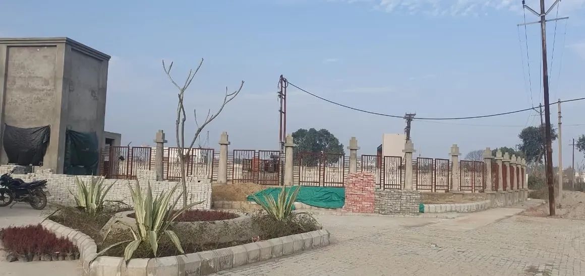 Property in Ved Vyas Puri Meerut